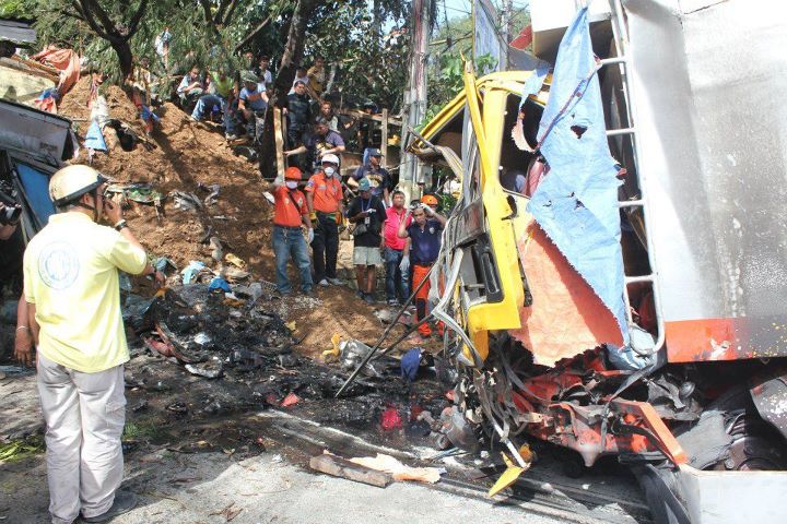 dump truck first photo of accident