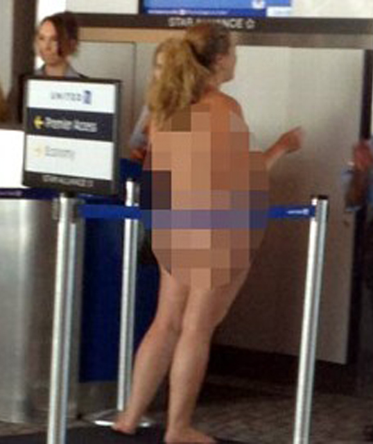 Woman Strips Naked at Denver Airport