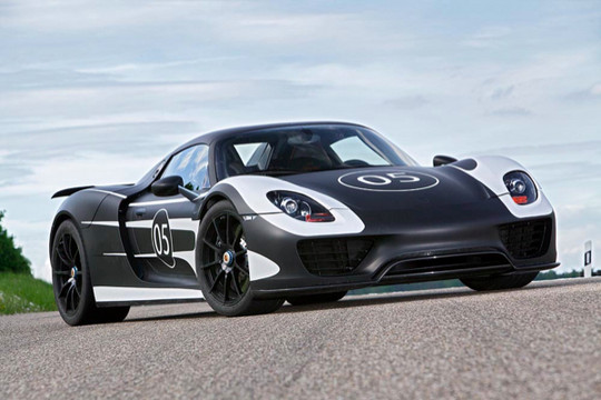 Latest Porsche 918 Spyder  On its Way