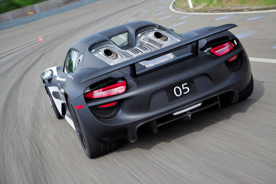 Latest Porsche 918 Spyder  On its Way