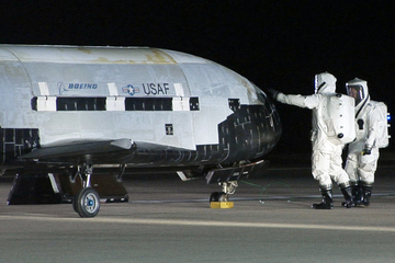 Space Plane X-37B -1