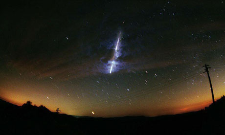 Leonid meteor over Washington DC