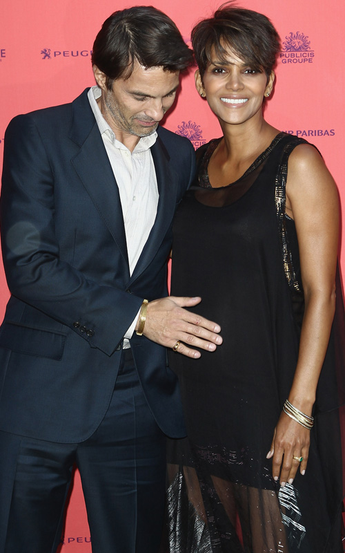 Halle Berry With Her Baby Bump in Paris